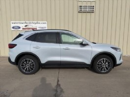 2025 Ford Escape Plug-in hybrid PHEV